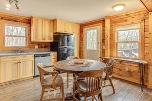 Fridge, microwave, stovetop, dishwasher - 8 Mi to IU: Cabin w/ Reading Nook, Fire Pit & Yard (Unionville)