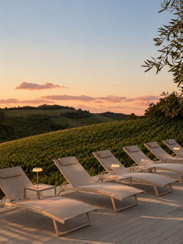 Villa Eleonora Italia, a luxurious, spacious private vacation villa