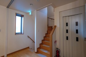 Interior - Tokyo Koiwa European Villa 4 Bedrooms 2 WC 1EV Haneda Narita Direct Max 8 Guests (Edogawa City)