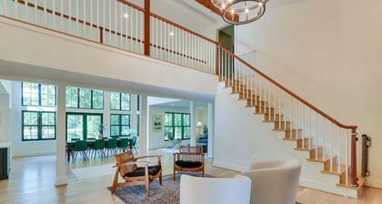 Nature Escape | Pond Dock Fire Pit Trails