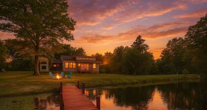 Nature Escape | Pond Dock Fire Pit Trails