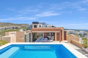 Alberca al aire libre 