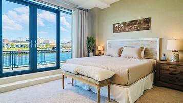 2 makuuhuonetta, silitysrauta/-lauta, ilmainen Wi-Fi, vuodevaatteet