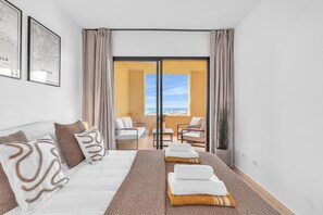 2 bedrooms, iron/ironing board, travel cot, free WiFi