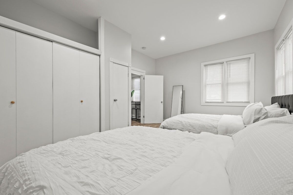 3 dormitorios, tabla de planchar con plancha, Internet y ropa de cama