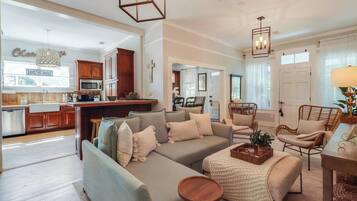 Smart-tv, boeken en een printer