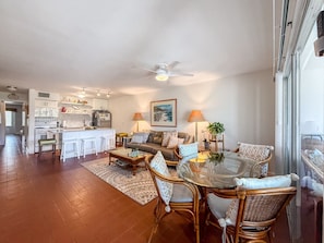 Smart TV - 1BR, 2 bath right on Sapphire Beach - sleeps 4! (St. Thomas)
