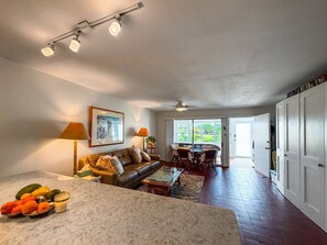 Smart TV - 1BR, 2 bath right on Sapphire Beach - sleeps 4! (St. Thomas)