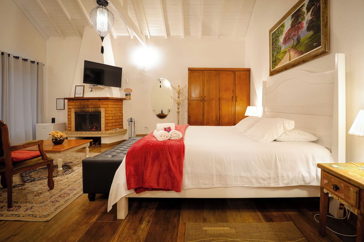 Presidential Chalet, Balcony, Garden View | 1 bedroom, free WiFi, bed sheets