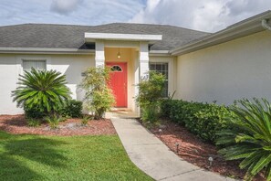 Exterior - Villa Mourik: Cozy Villa Private Pool (Inverness)
