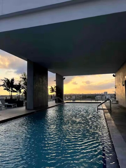 Modern Condo Brickell by Palermo Home 
