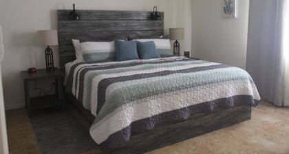 Prime Location, Great Amenities, Quiet - Close to Laughlin and Colorado River