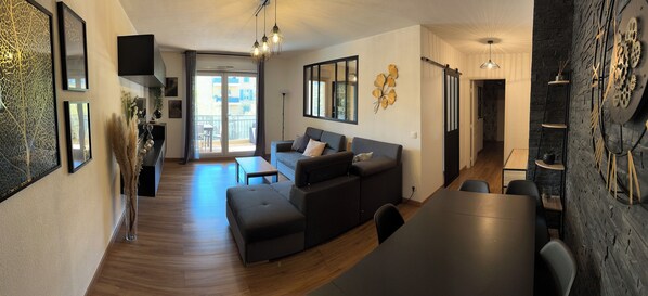 Smart TV, DVD player