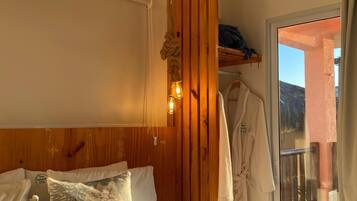 Superior Chalet, 1 Bedroom, Partial Sea View | WiFi (free), bed sheets