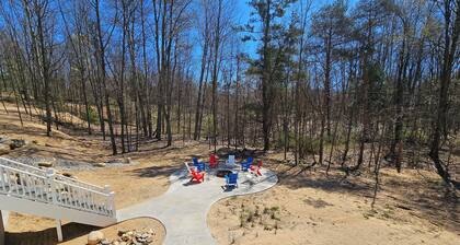 Newly built secluded 5-bedroom home