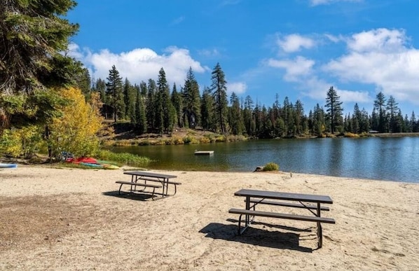 Beach - Bear Valley Village Family Ski Condo. Pet Friendly _Permit # 2025004 (Bear Valley)