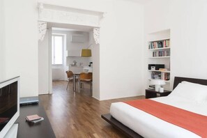 Room - Brera Apartments in Garibaldi (Milan)