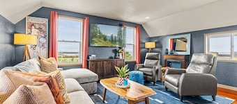 Harbor View Hideaway
