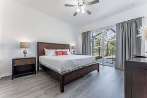 5 bedrooms, iron/ironing board, free WiFi, bed sheets - Luxury Family Villa w Private Pool 10 min Disney (Davenport)