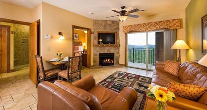 Beautiful 4 bedroom resort in the Tennessee Smoky Mountains