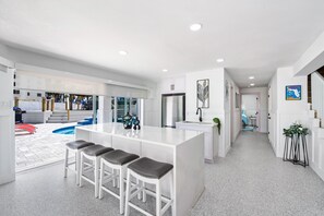House, Multiple Beds (Bayview Beach House) | Interior