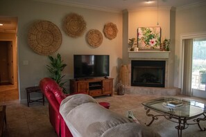 Téléviseur connecté, foyer