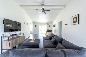 Smart-TV, DVD-Player