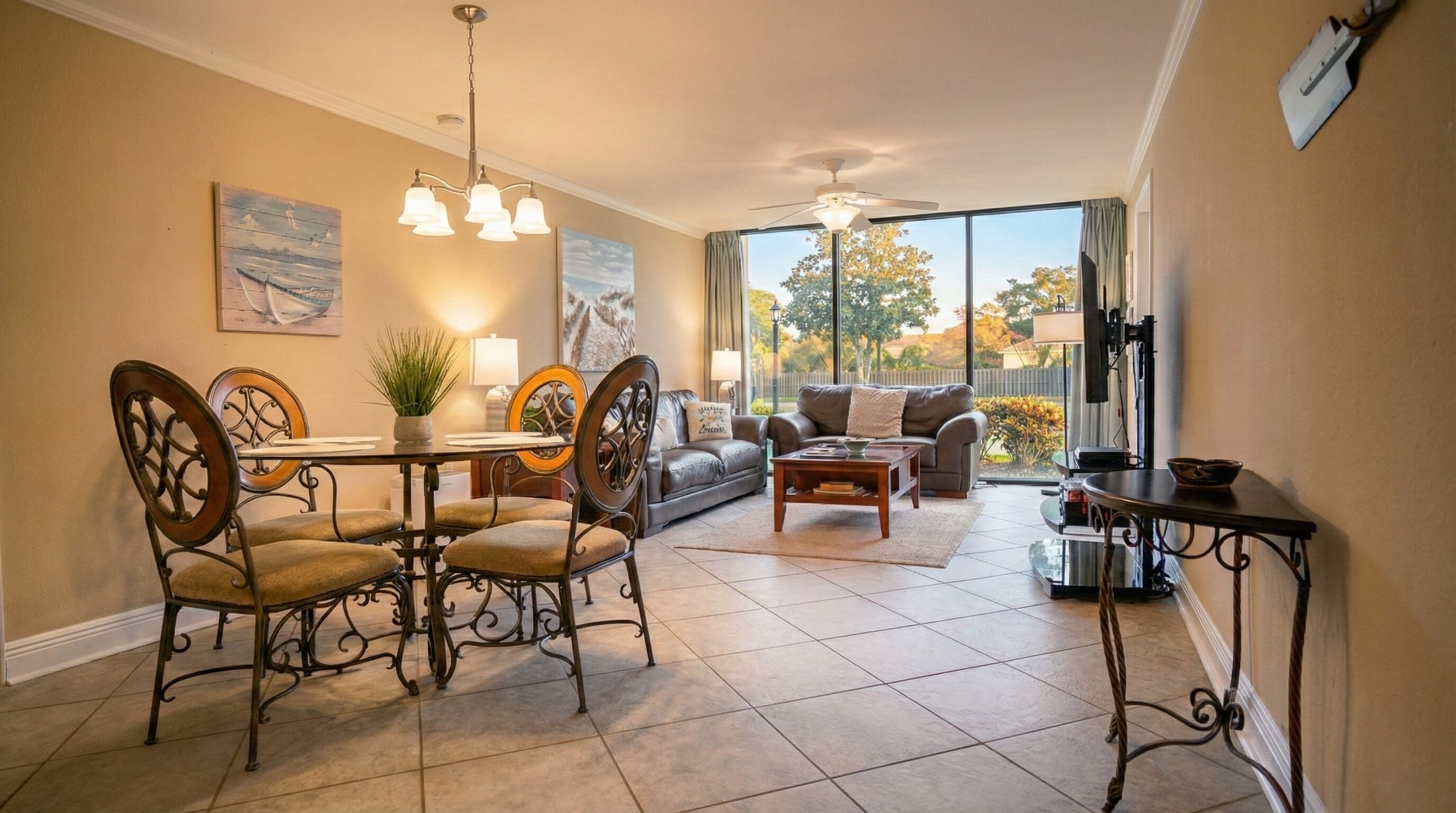 Smart TV, DVD player