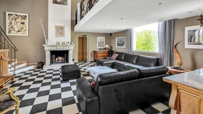 Smart TV, fireplace, table football, printers