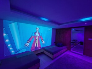 6 多间卧室、客房内保险箱、办公桌、熨斗/熨衣板