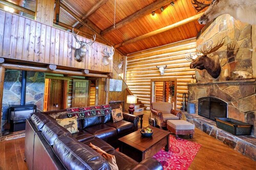 Homesteader's Cabin with Loft