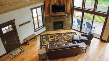 TV connectée, cheminée