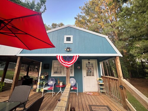 Bartlett Bluebonnet steps From Lake Sam Rayburn