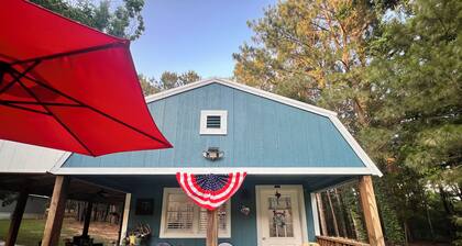 Bartlett Bluebonnet steps From Lake Sam Rayburn
