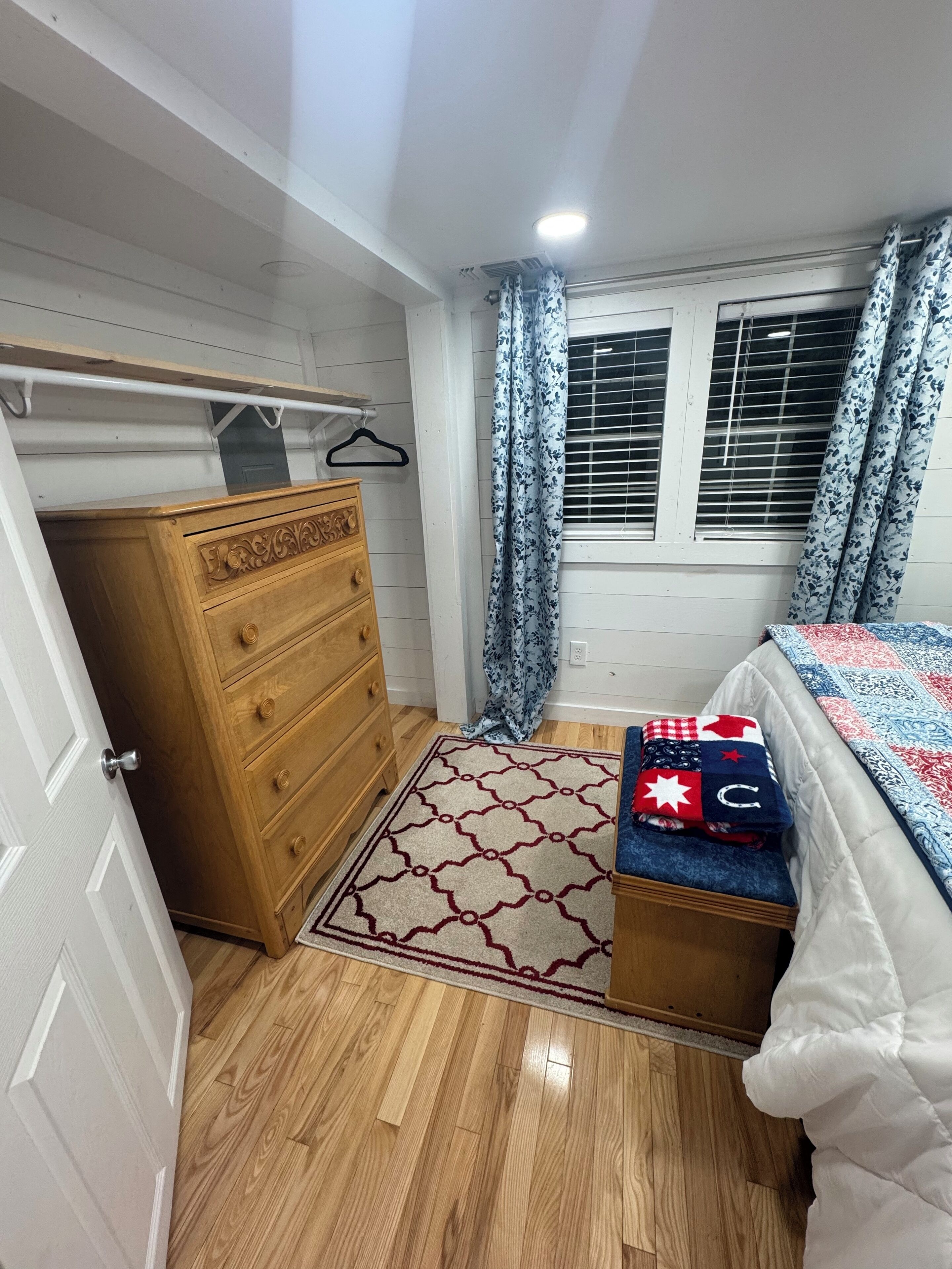 3 soverom, wi-fi (inkludert) og sengetøy