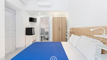 3 chambres, coffres-forts dans les chambres, draps fournis