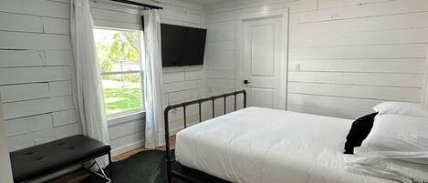 3 quartos, ferros/tábuas de passar roupa, Wi-Fi, roupa de cama