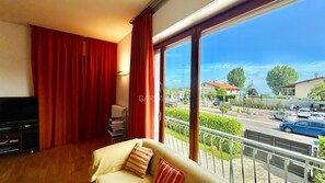 Interior - Villa Marina - Risveglio Vista Lago con Piscina (Sirmione)