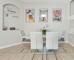 Dining - ✨ Summer Getaway! 25% OFF • Private Pool • Kid-Friendly • 20 Min to Disney ✨ (Davenport)