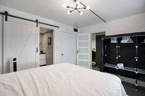 2 slaapkamers, een strijkplank/strijkijzer, wifi, beddengoed