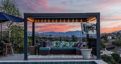 Stunning Fallbrook Retreat with Private Pool/Spa/Games Room/Fire Pit and More!