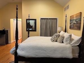 4 bedrooms, free WiFi, bed sheets