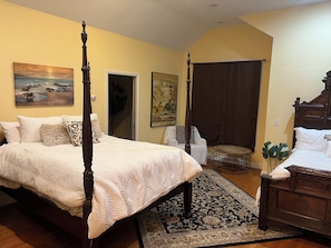4 bedrooms, free WiFi, bed sheets