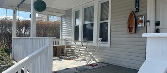 4 Private Rooms Retreat • Full Floor Access