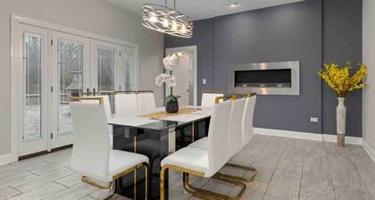Luxury Bliss: Opulent 5BR/3.5BA Delightful Escape