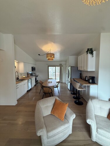 Boho 3BR, 2BA Home in Colorado Springs Sleeps 6+