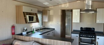 Cozy Caravan - Sun
