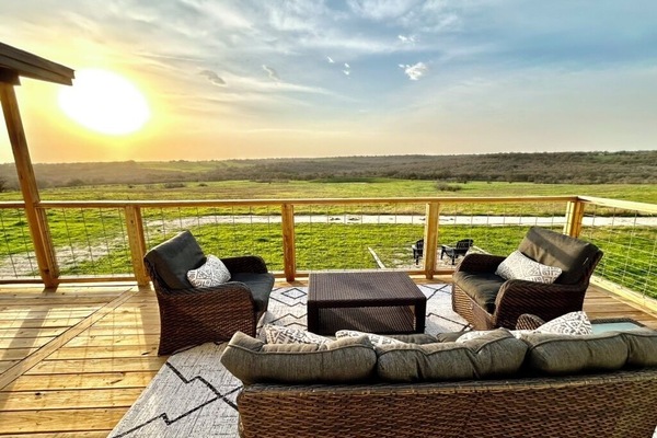 Morning sunrises can not be beat! The best views that pics don't do it justice.