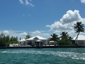 Exterior - 4-Bedroom, 4-Bath Oasis in Treasure Cay – WiFi, AC, Steps from the Water (Treasure Cay)