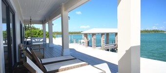 4-Bedroom, 4-Bath Oasis in Treasure Cay – WiFi, AC, Steps from the Water